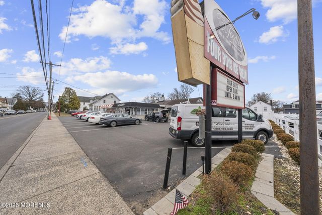 43 Main Street, Englishtown, NJ 07726