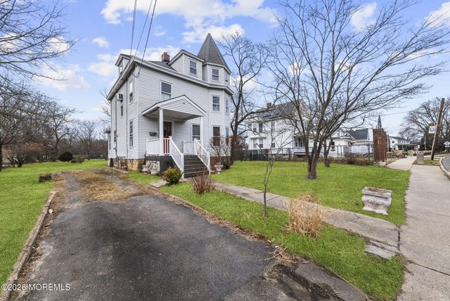 43 Main Street, Englishtown, NJ 07726