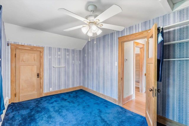 W65N780 Washington AVENUE, Cedarburg, WI 53012