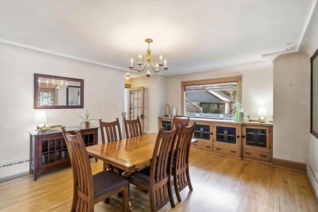 W65N780 Washington AVENUE, Cedarburg, WI 53012
