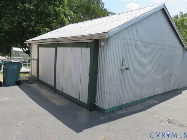 1605 Francis Rd, Glen Allen, VA 23059