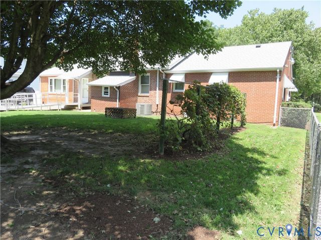 1605 Francis Rd, Glen Allen, VA 23059