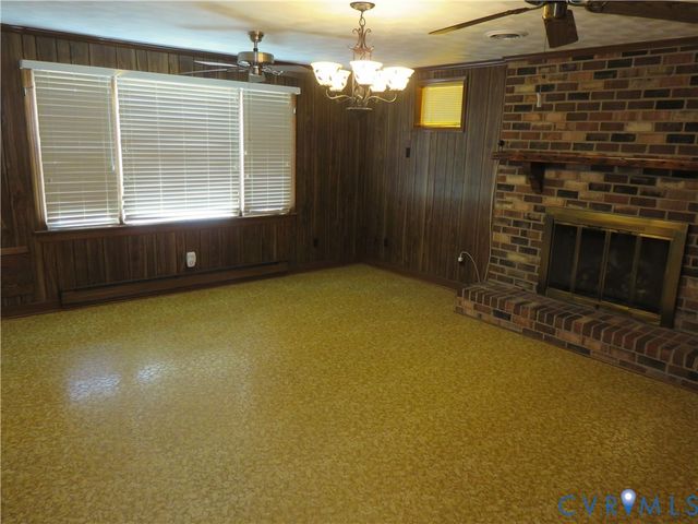 1605 Francis Rd, Glen Allen, VA 23059