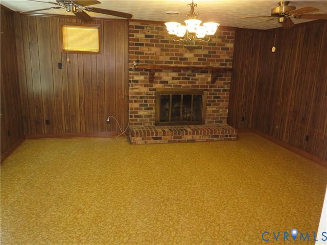 1605 Francis Rd, Glen Allen, VA 23059
