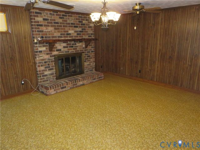 1605 Francis Rd, Glen Allen, VA 23059