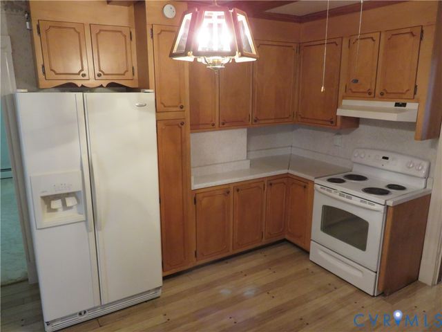 1605 Francis Rd, Glen Allen, VA 23059