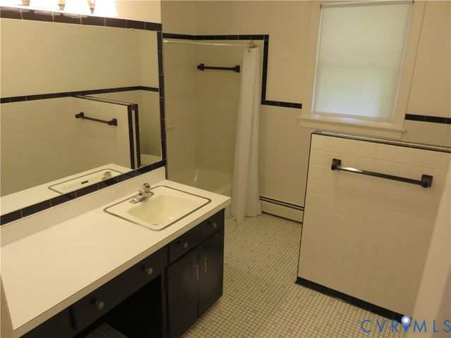 1605 Francis Rd, Glen Allen, VA 23059