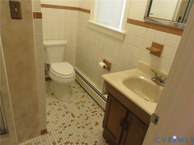 1605 Francis Rd, Glen Allen, VA 23059