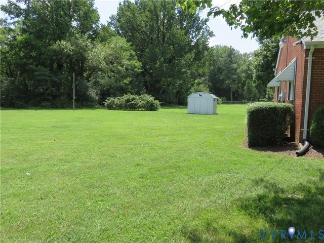 1605 Francis Rd, Glen Allen, VA 23059