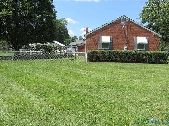 1605 Francis Rd, Glen Allen, VA 23059