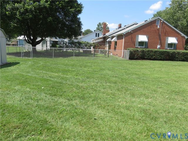 1605 Francis Rd, Glen Allen, VA 23059