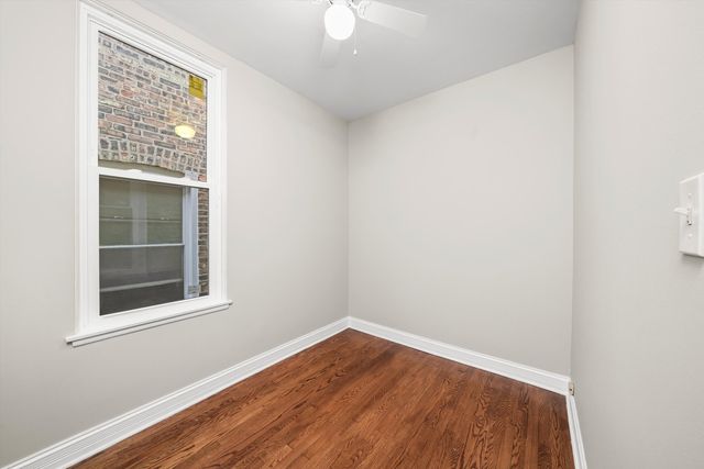 2420 S Oakley Avenue 2, Chicago, IL 60608