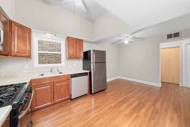 2420 S Oakley Avenue 2, Chicago, IL 60608