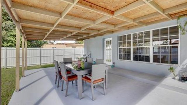 4186 SW 48th Ct, Fort Lauderdale, FL 33314