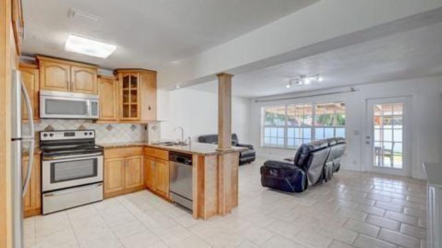 4186 SW 48th Ct, Fort Lauderdale, FL 33314