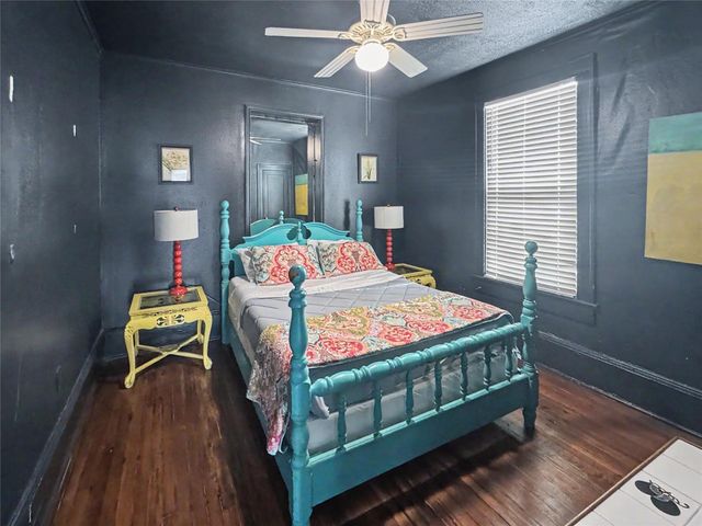 3814 Ursuline Street, Galveston, TX 77550