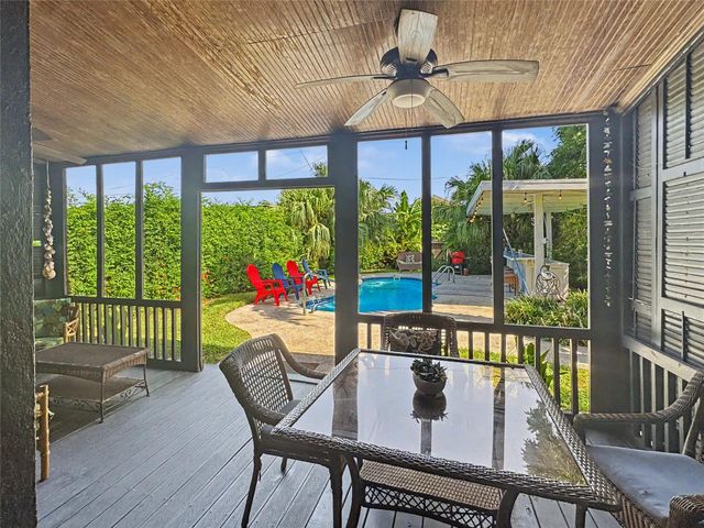3814 Ursuline Street, Galveston, TX 77550