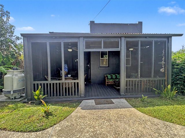 3814 Ursuline Street, Galveston, TX 77550