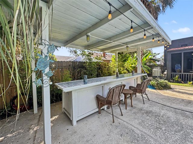 3814 Ursuline Street, Galveston, TX 77550