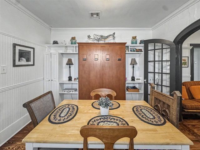 3814 Ursuline Street, Galveston, TX 77550