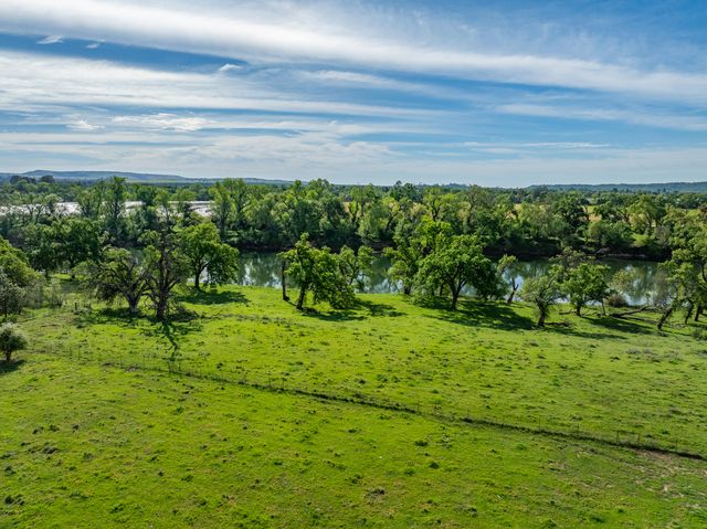 22080 Forbes Way, Red Bluff, CA 96080