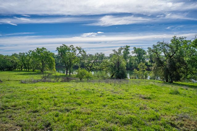 22080 Forbes Way, Red Bluff, CA 96080