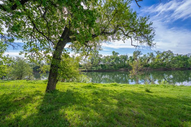 22080 Forbes Way, Red Bluff, CA 96080