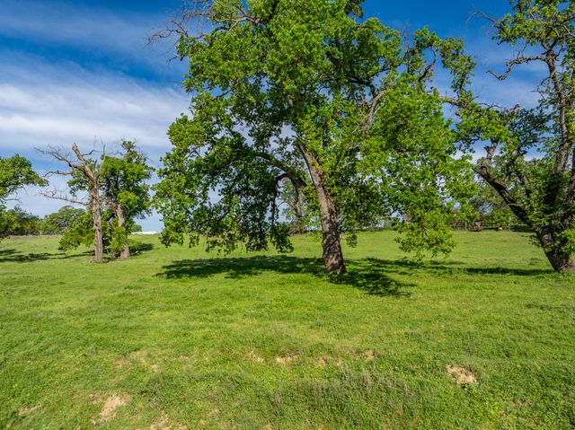 22080 Forbes Way, Red Bluff, CA 96080