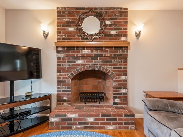 25 Watson Ln, Rutland, MA 01543