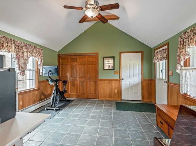 25 Watson Ln, Rutland, MA 01543