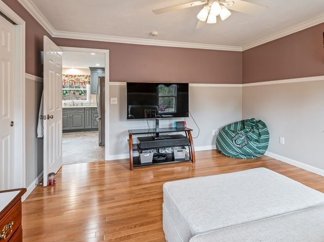 25 Watson Ln, Rutland, MA 01543