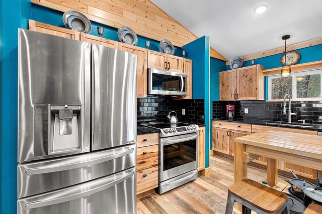 W9988 TERRI LANE, Crivitz, WI 54114