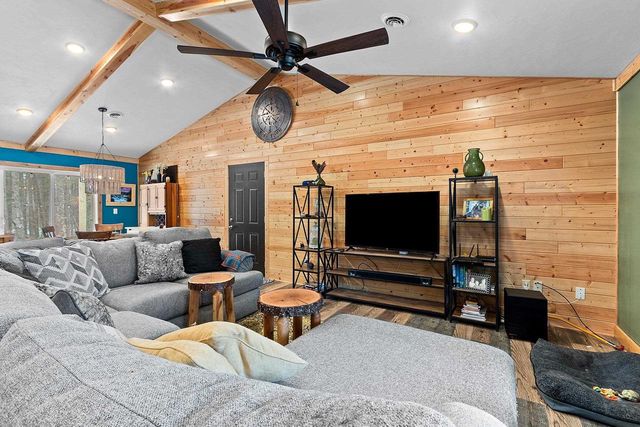 W9988 TERRI LANE, Crivitz, WI 54114