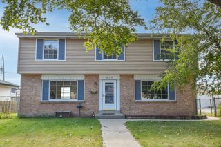 635 E Price AVENUE, Milwaukee, WI 53207