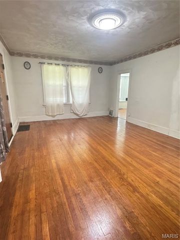 1378 N Park Drive, East St Louis, IL 62204