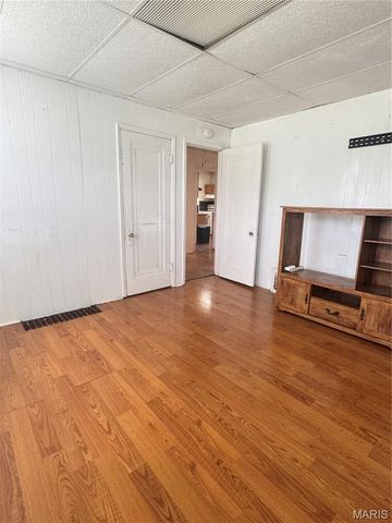 1378 N Park Drive, East St Louis, IL 62204