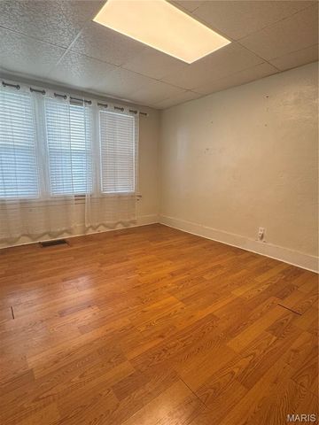 1378 N Park Drive, East St Louis, IL 62204