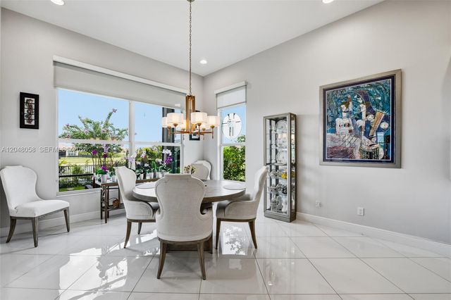 9111 SW Roccia Way, Port St. Lucie, FL 34987