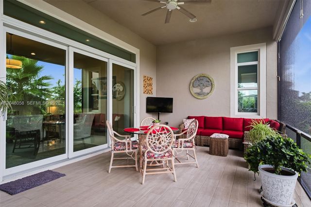 9111 SW Roccia Way, Port St. Lucie, FL 34987