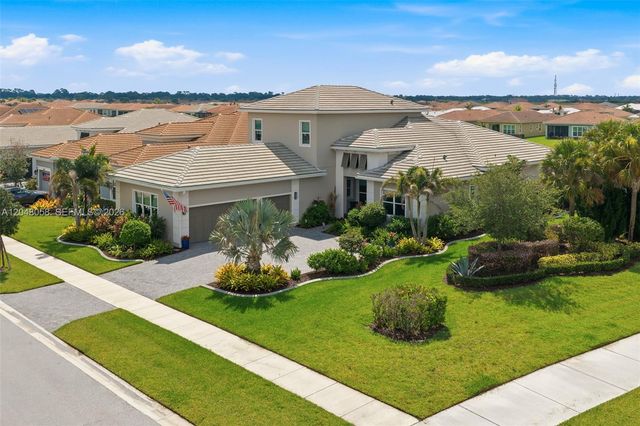 9111 SW Roccia Way, Port St. Lucie, FL 34987