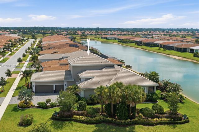 9111 SW Roccia Way, Port St. Lucie, FL 34987