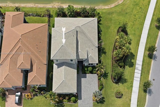 9111 SW Roccia Way, Port St. Lucie, FL 34987