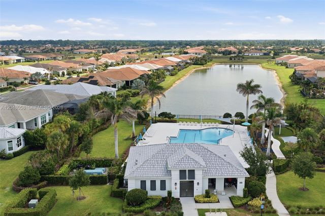 9111 SW Roccia Way, Port St. Lucie, FL 34987