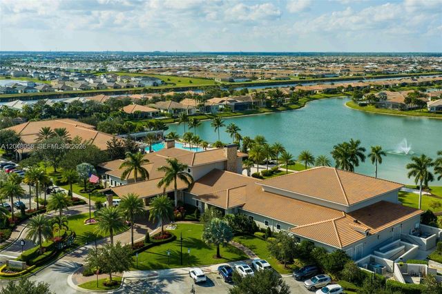 9111 SW Roccia Way, Port St. Lucie, FL 34987