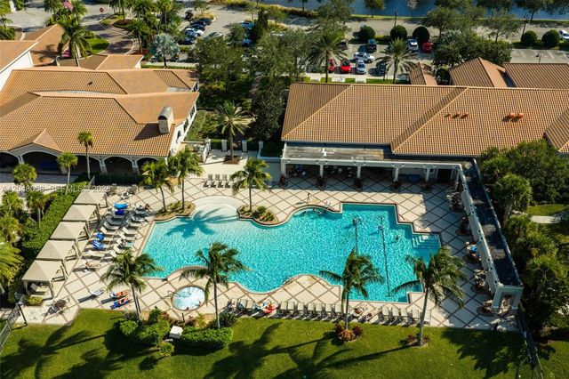 9111 SW Roccia Way, Port St. Lucie, FL 34987