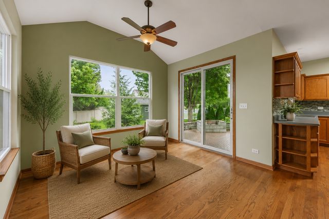 972 Canyon Trail Court, Yorkville, IL 60560