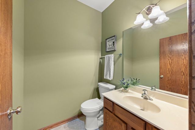 972 Canyon Trail Court, Yorkville, IL 60560