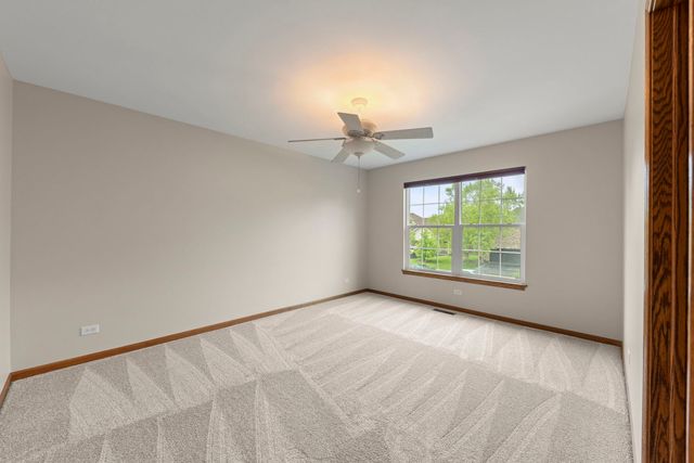 972 Canyon Trail Court, Yorkville, IL 60560