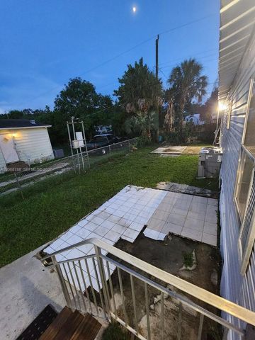 5864 Cartier Road H, West Palm Beach, FL 33417