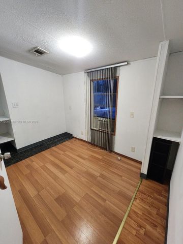 5864 Cartier Road H, West Palm Beach, FL 33417